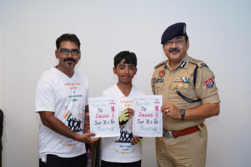 PEDALLING TO PAY HOMAGE TO KARGIL WAR HEROES, 12-YRS-OLD FROM HARYANA MEETS SPL DGP ARPIT SHUKLA