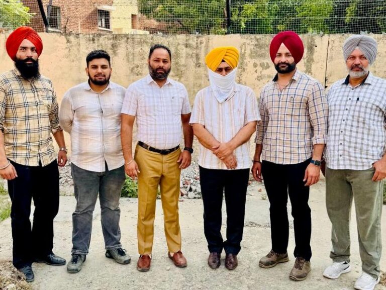 Zero tolerance against corruption : B.D.P.O nabbed red handed accepting Rs 40000 bribe